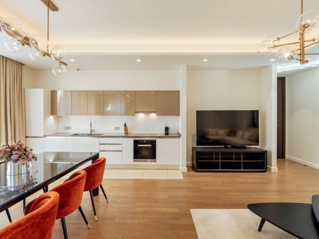 Prodaje se luksuzni dvosoban stan u PortoNovom, Herceg Novi.