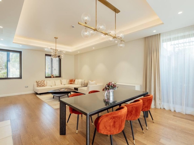 Prodaje se luksuzni dvosoban stan u PortoNovom, Herceg Novi.