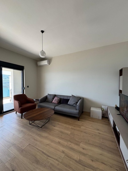 Продаётся комфортная квартира в Игало с видом на море