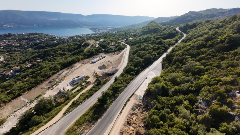 Продается инвестиционный участок в Поди.