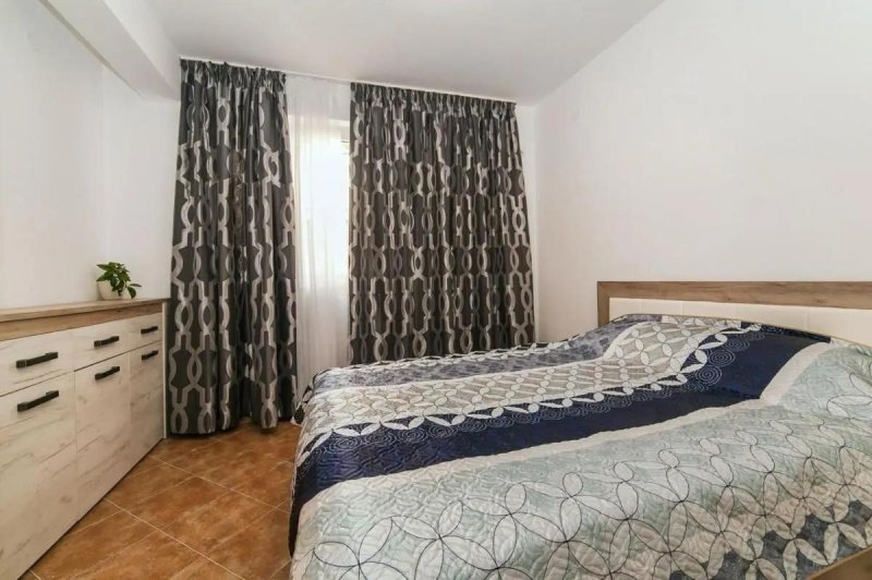 Zu verkaufen: Zwei-Zimmer-Wohnung in Kamenari Herceg Novi.