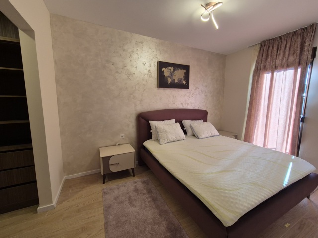 Wohnung in Radanovići zu verkaufen