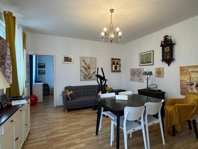 Продается уютный домик недалеко от моря .