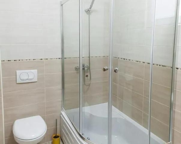 Zu verkaufen: Zwei-Zimmer-Wohnung in Kamenari Herceg Novi.