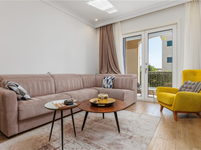 Wohnung mit Garten – 50 m² + 23 m², Centrale, Luštica Bay