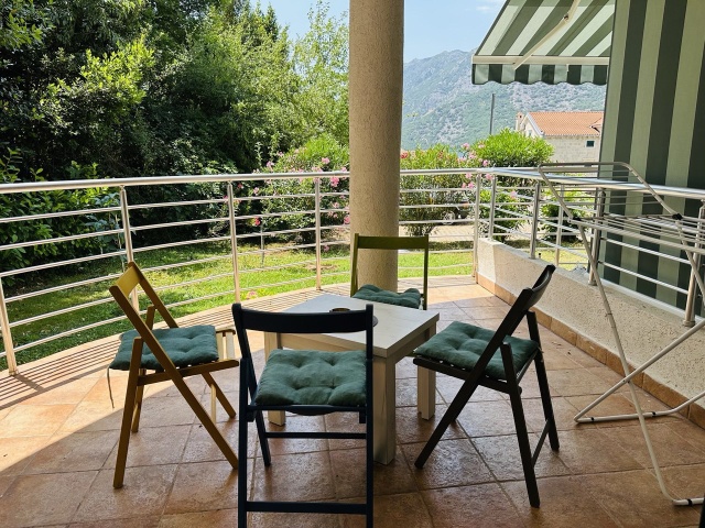 Продается уютная  и меблированнная квартира в Рисане