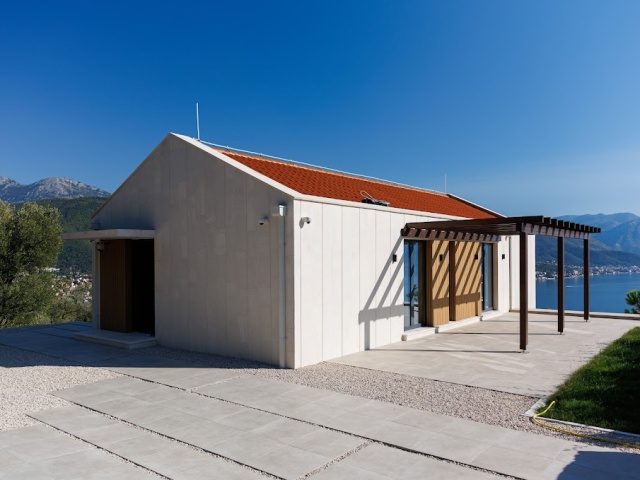 Продаются две современные виллы на Луштице