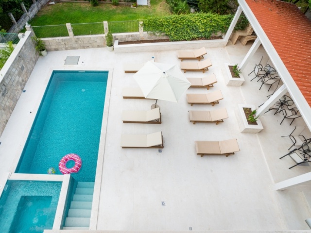 Neue, moderne Villa in Stoliv zu verkaufen