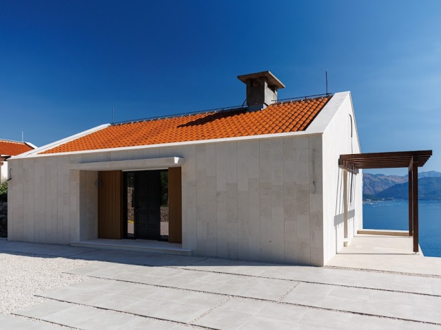 Продаются две современные виллы на Луштице