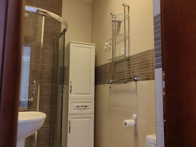 Prodaje se ljep i prostoran stan u Dobroti