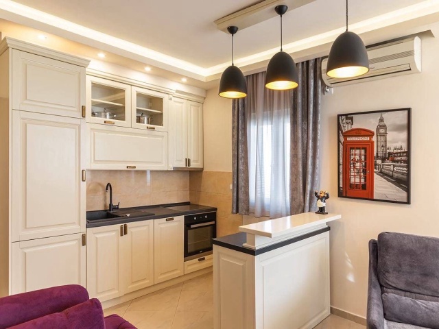 Prodaje se stan u centru Tivta