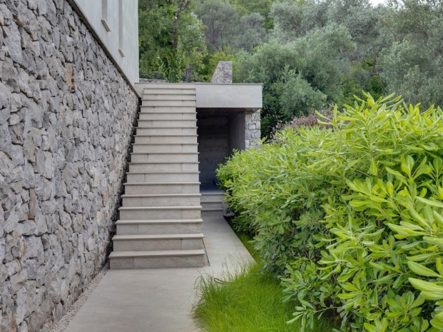 Продаются две современные виллы на Луштице