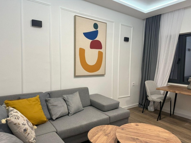 Prodaje se udoban i komfortan stan in Tivat