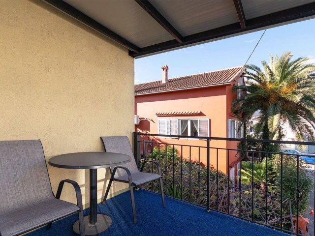 Prodaje se stan u centru Tivta