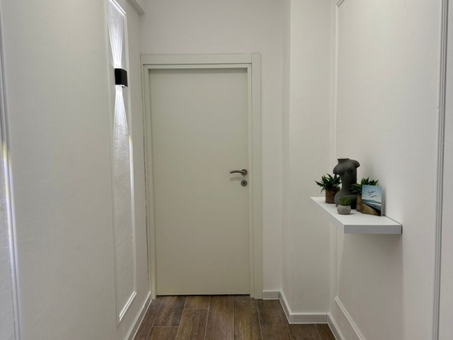 Prodaje se udoban i komfortan stan in Tivat