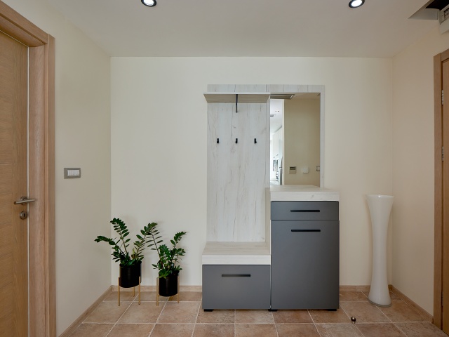 Продается уютная и солнечная квартира в Доброте