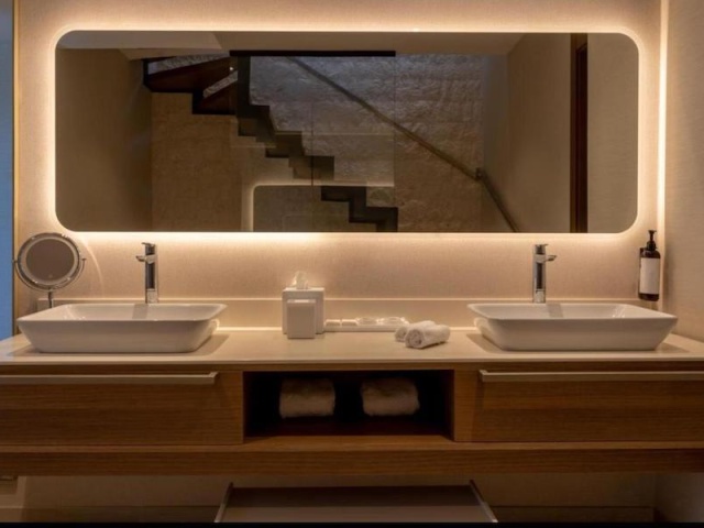 For sale Luxury branded villa on the seafront Stoliv