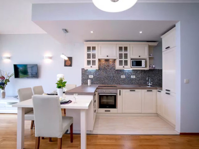 Продается уютная квартира с панорамным видом в Прчань