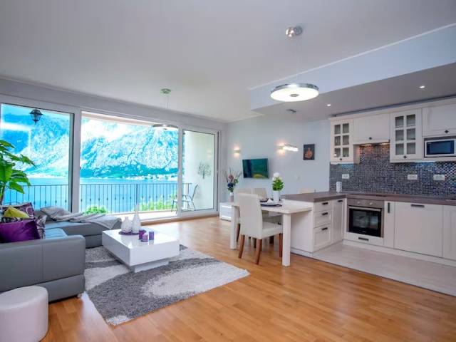 Продается уютная квартира с панорамным видом в Прчань