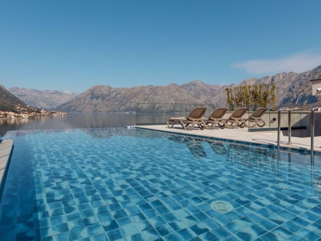 Продается роскошный  пентхаус с тремя спальнями в Доброте