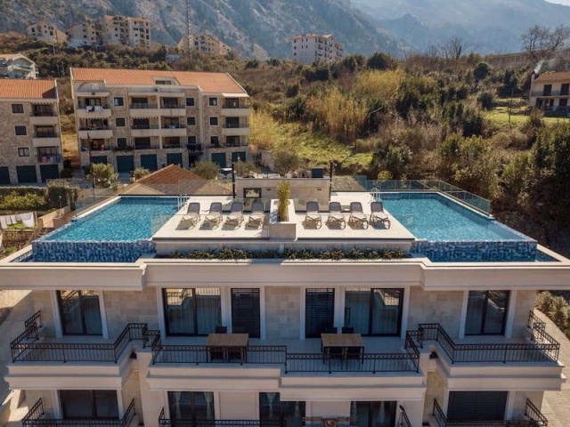 Продается роскошный  пентхаус с тремя спальнями в Доброте