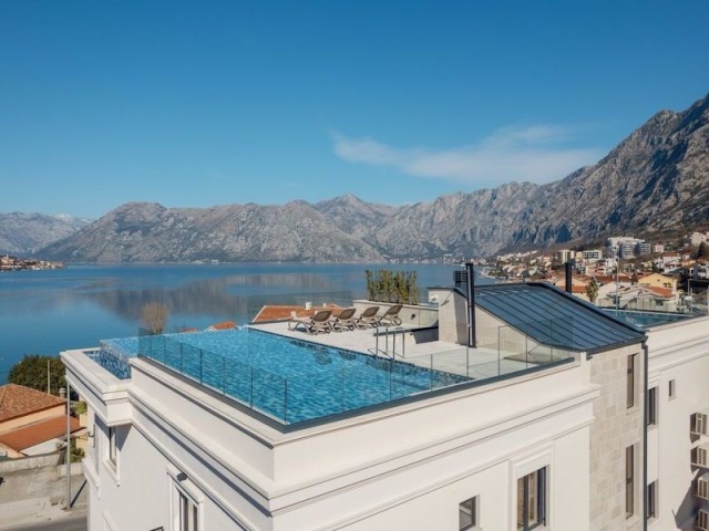 Продается роскошный  пентхаус с тремя спальнями в Доброте