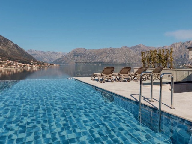 Продается роскошный  пентхаус с тремя спальнями в Доброте