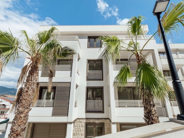 Апартаменты с двумя спальнями в новом комплексе с бассейном и SPA-центром, Герцег-Нови