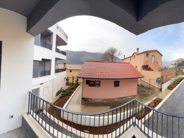 Уютная квартира на продажу в новом комплексе в Доброте