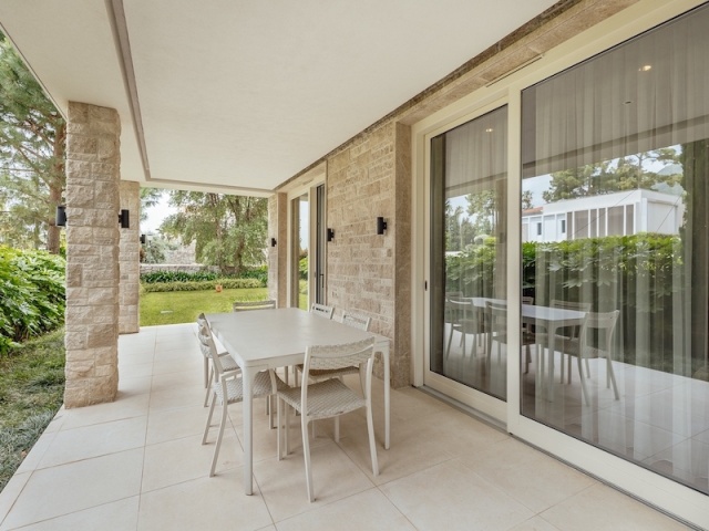 Zwei-Zimmer-Wohnung in Portonova mit privatem Garten