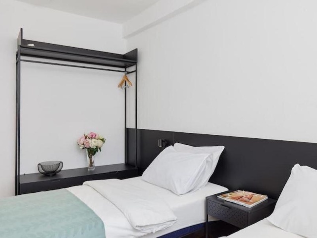 Каменный дом с потрясающим видом на море в Перасте