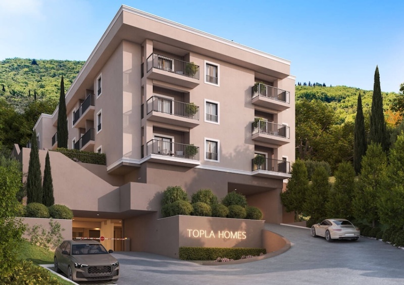 Novi stambeni kompleks u Herceg Novi, Topla