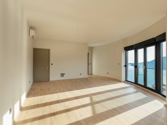 Trosoban stan u novom stambenom kompleksu u Herceg Novom