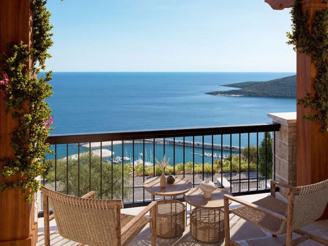 Exclusive three-bedroom apartment in the new Lustica Bay launch – Horizon