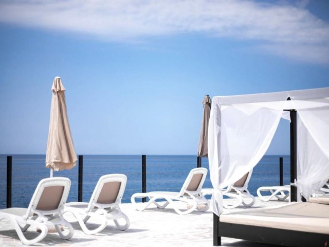 Waterfront villas with swimming pools, Dobre Vode, Bar