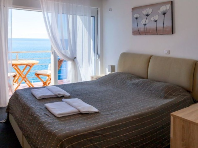 Waterfront villas with swimming pools, Dobre Vode, Bar