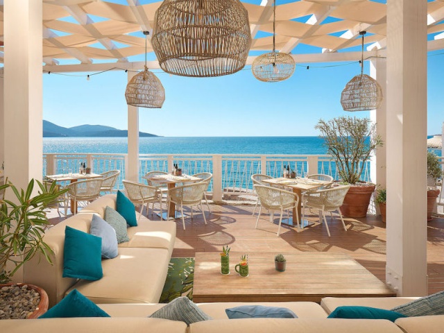 Two-bedroom apartment for sale in Centrale, Lustica Bay