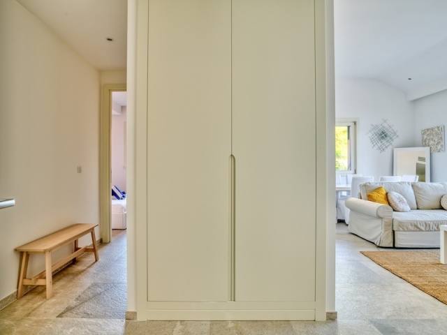 Premium one-bedroom apartment in Lustica Bay