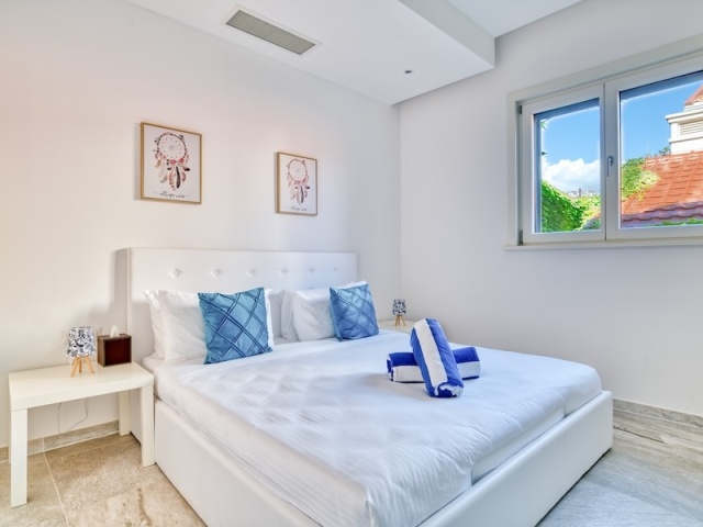Premium one-bedroom apartment in Lustica Bay