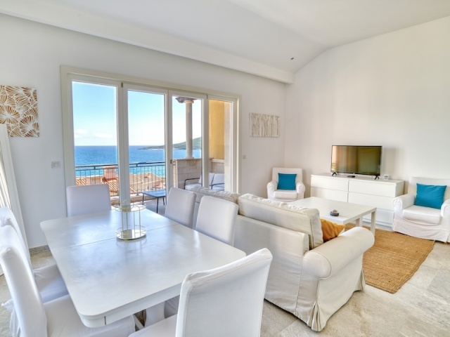 Premium one-bedroom apartment in Lustica Bay