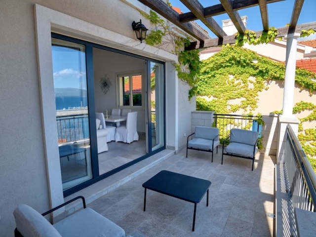Premium one-bedroom apartment in Lustica Bay