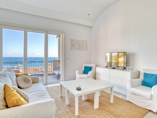 Premium one-bedroom apartment in Lustica Bay