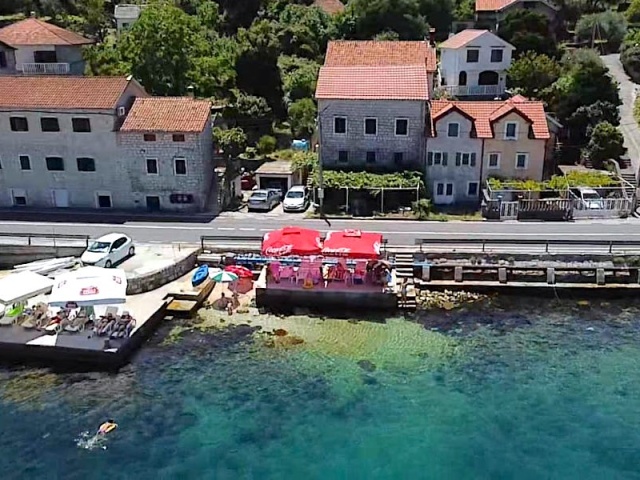 Two houses with mooring with a generous 3,500 m2 plot on the waterfront, Kostanjica, Kotor Bay