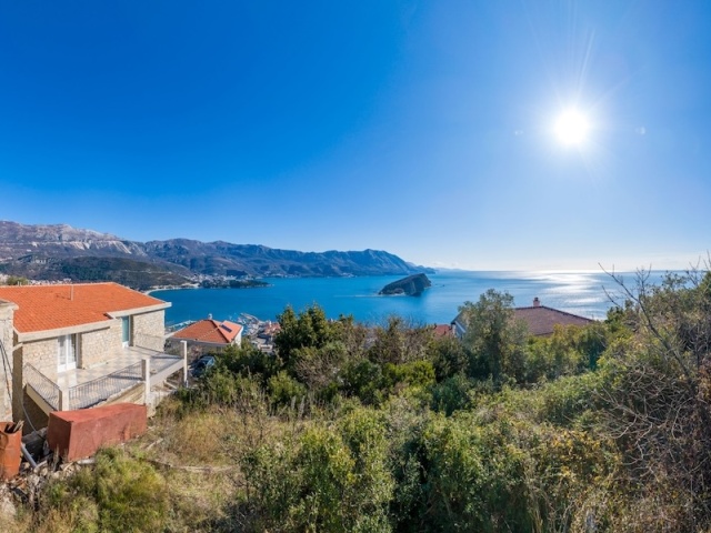 Urbanised Hillside Plot with Spectacular Sea and Old Town Views, Budva