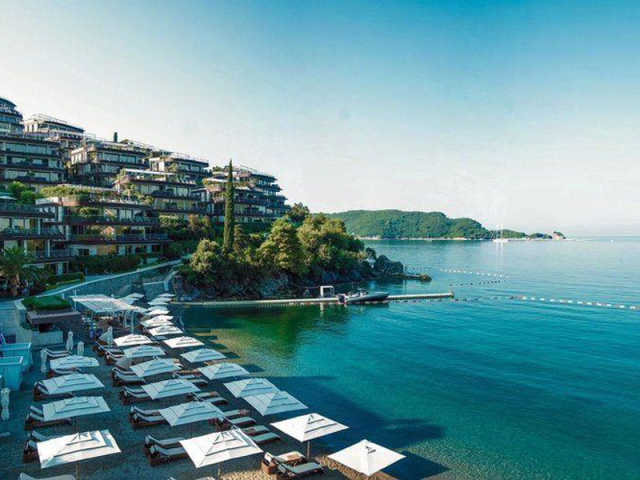 Dukley Gardens, Budva