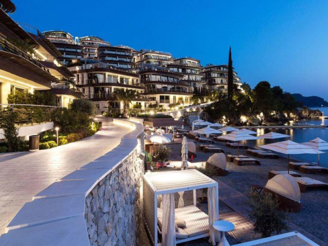 Dukley Gardens, Budva