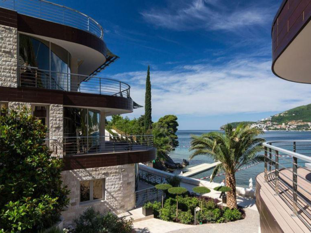 Dukley Gardens, Budva