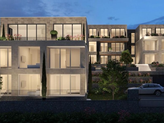 One-bedroom apartment in a new residential complex just 20 meters from the sea, Kotor Bay